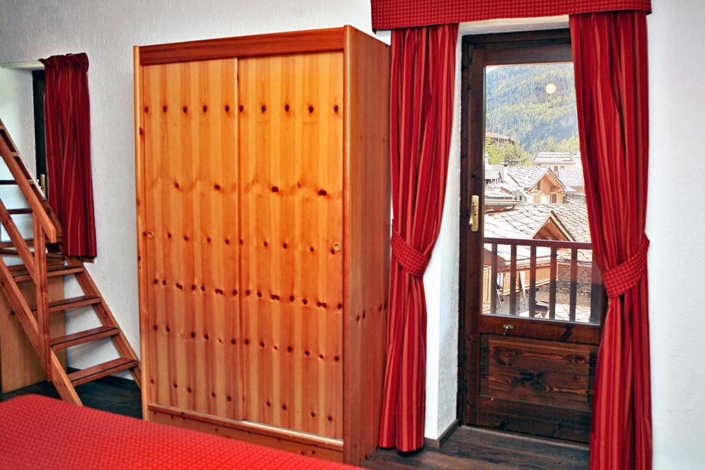 Albergo Le Marmotte Pré-Saint-Didier Екстериор снимка