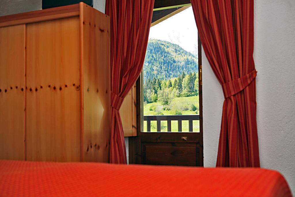 Albergo Le Marmotte Pré-Saint-Didier Екстериор снимка
